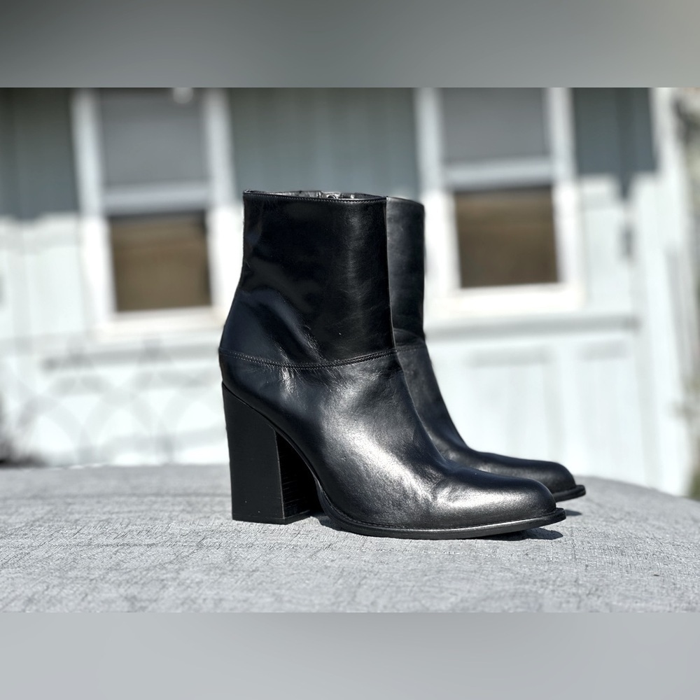 Chinese Laundry — “Keep Up” Heeled Ankle Boots